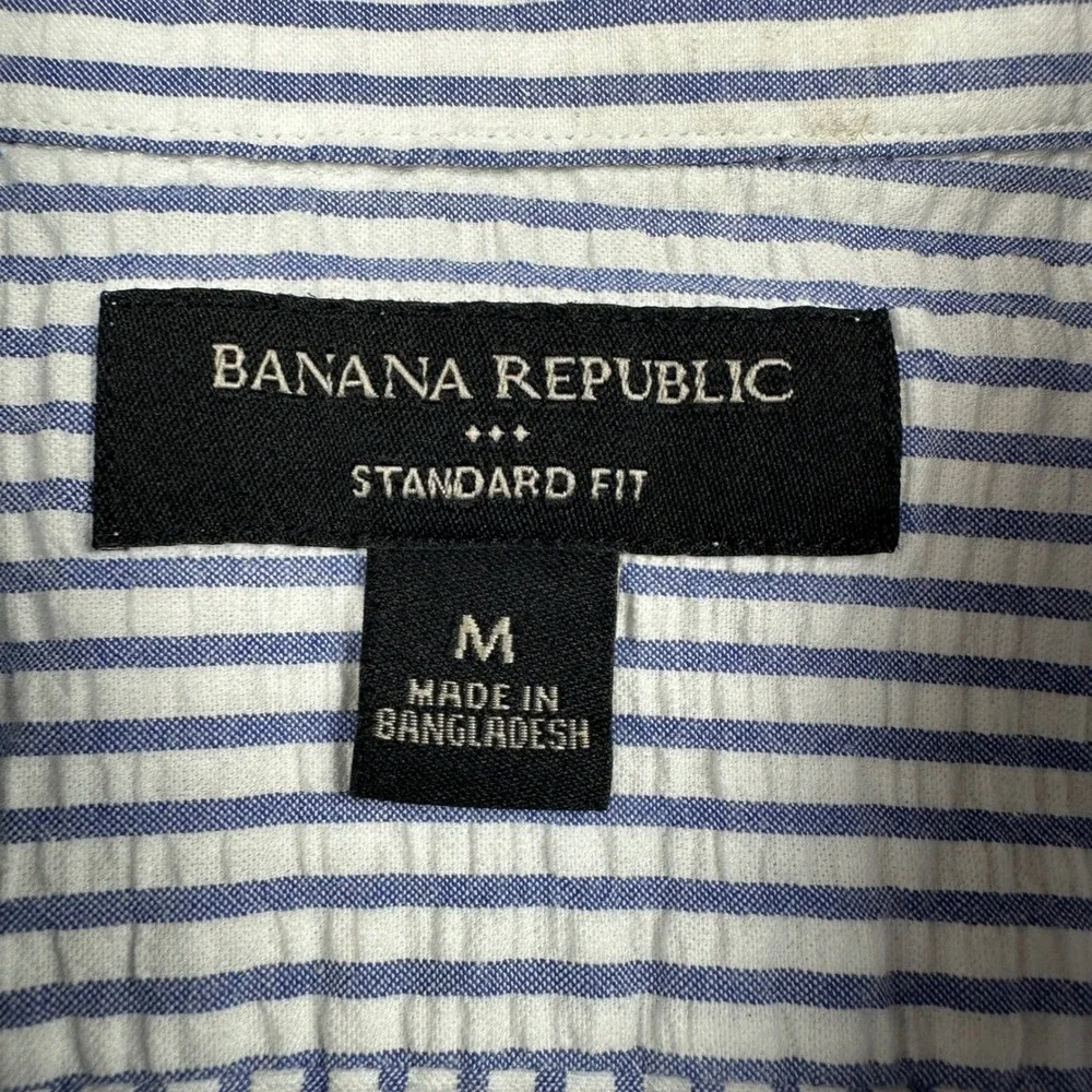 Banana Republic Mens Blue Striped Seersucker Short Sleeve Button Down Shirt